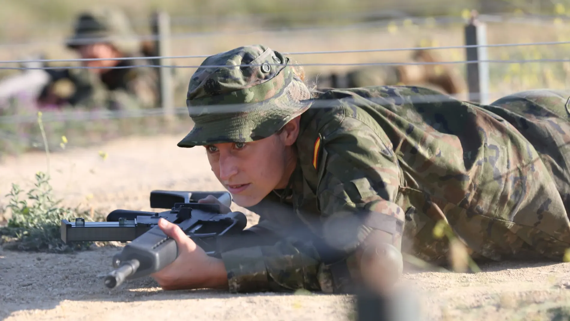 Una reservista voluntaria durante la fase de formación militar básica en San Fernando (Cádiz)
