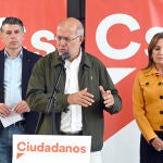 El procurador de Ciudadanos Francisco Igea durante la rueda de prensa ofrecida en Burgos