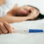 La hormona antimulleriana juega un papel fundamental en la reproducción humana, tanto en la natural como en la asistida, pero no es determinante para lograr un embarazo según reputados especialistas como el doctor Jan Tesarik y la doctora Raquel Mendoza Tesarik.