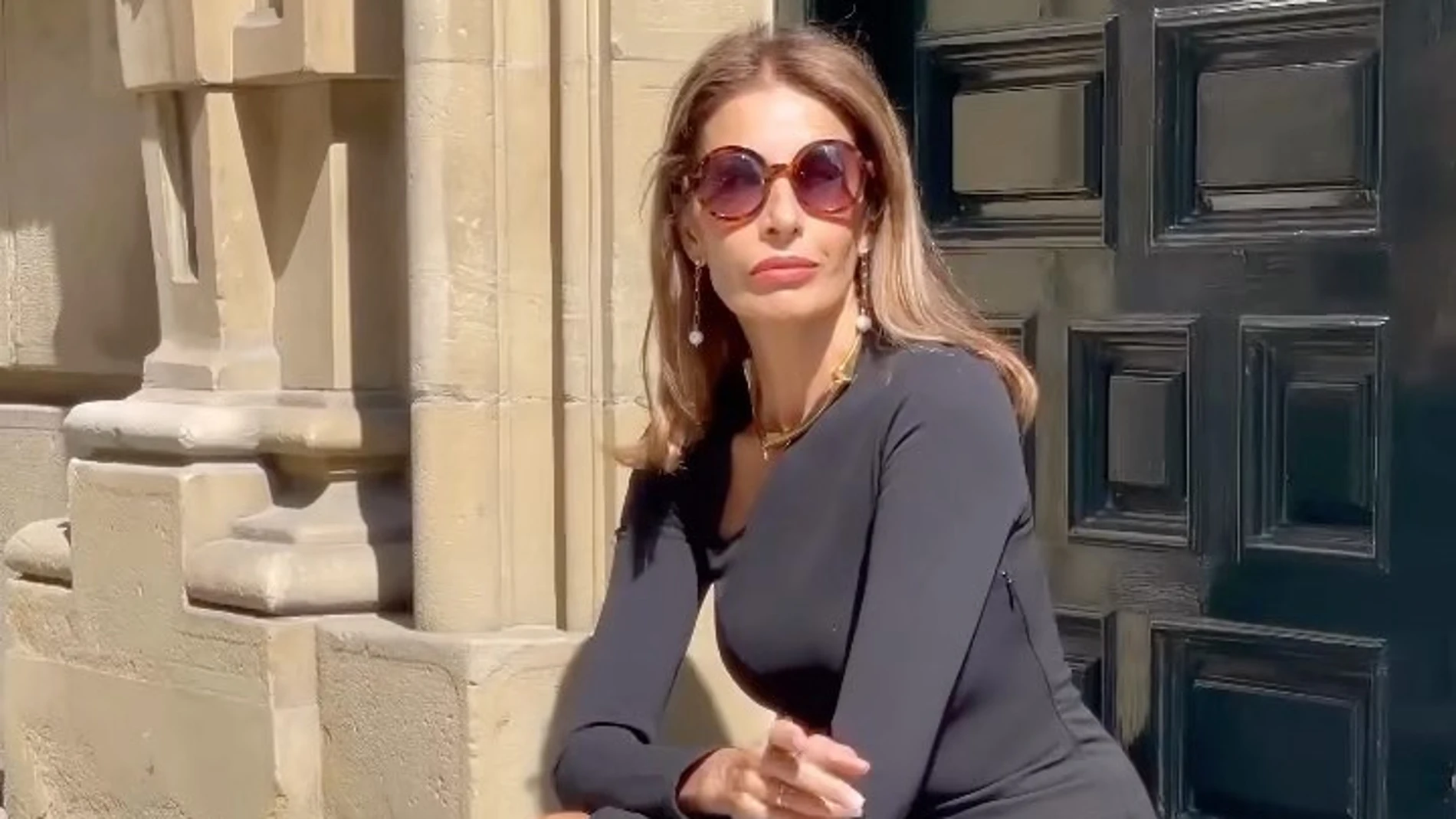 Pilar de Arce con vestido de Zara en San Sebastián