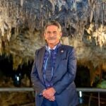 Revilla, en la grabación de un villancico en la cueva del Soplao 