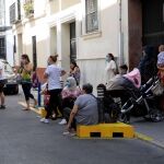 La crisis provocada por el coronavirus ha hecho que aumente el número de familias que tienen que recurrir a ayudas y a recoger alimentos