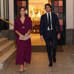 Tamara Falcó de invitada perfecta junto a Íñigo Onieva.