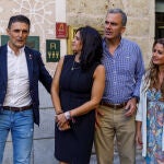 De I a D: el diputado, Rodrigo Jiménez; la presidenta de Vox en Segovia, el secretario general de Vox, Javier Ortega Smith; y la procuradora, Susana Suárez; tras la presentación del nuevo Comité Ejecutivo Provincial (CEP) de la formación en Segovia