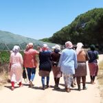 Imagen de espalda de un grupo de las mujeres marroquíes