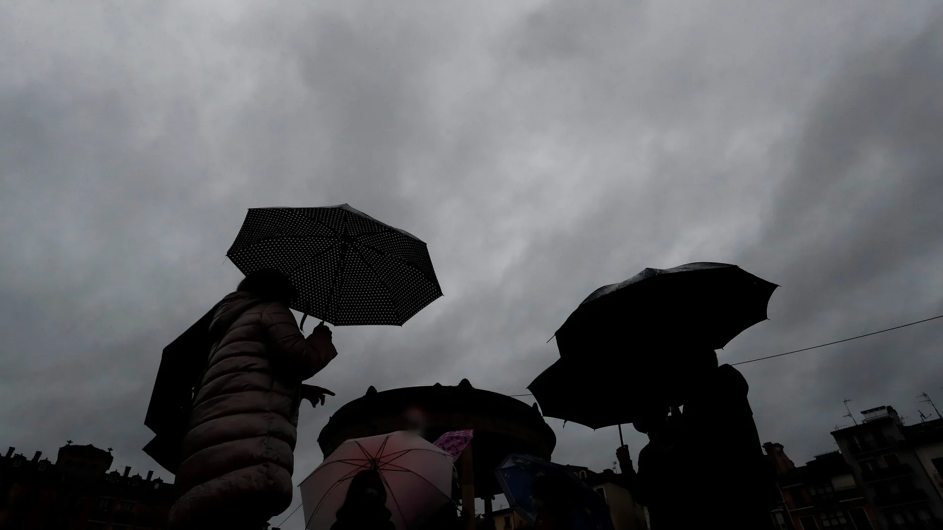 Jornada de lluvias y paraguas