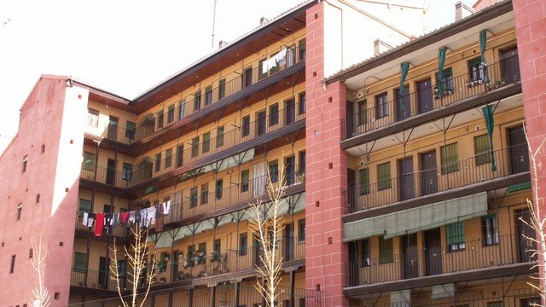 El escritor tomó buena nota de los habitantes de las corralas, especialmente de la de la calle sombrerete
