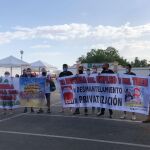 Arranque de la protesta contra la desmantelación de los servicios públicos ferroviarios esta mañana en Ronda