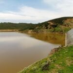 Embalse y presa del río Agrio, con actuaciones pendientes desde hace años