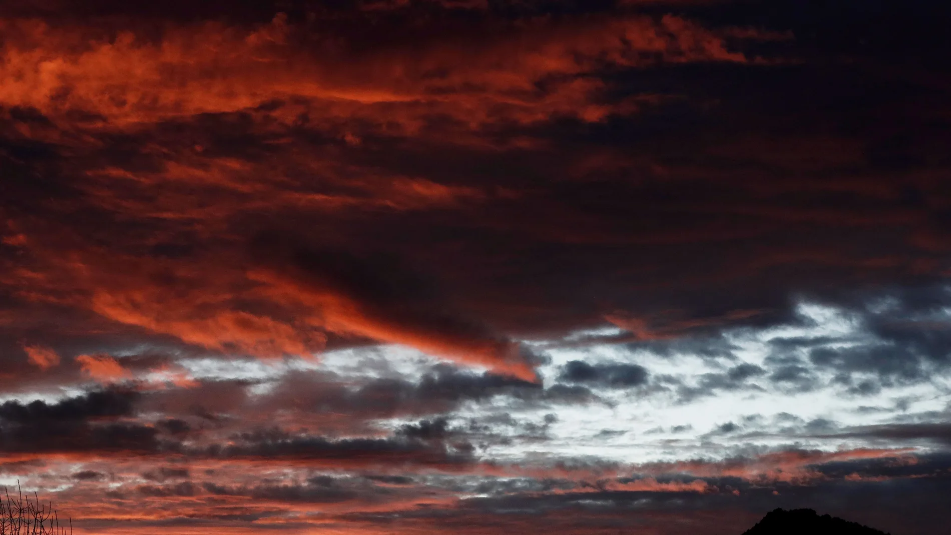 Los cielos en su mayoría estarán nubosos