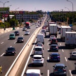 Tráfico en la A-4, antigua Autovía de Andalucía, a su paso por Pinto