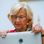 La ex alcaldesa Carmena, en el Pleno en el que cedió el testigo a José Luis Martínez-Almeida en junio de 2019