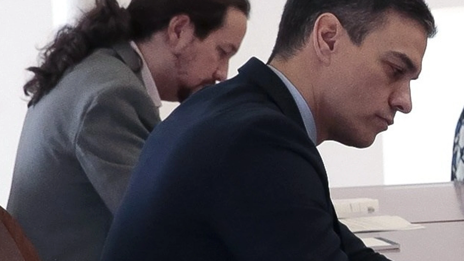 El Gobierno prevé restringir el movimiento de personas salvo fuerza mayor7