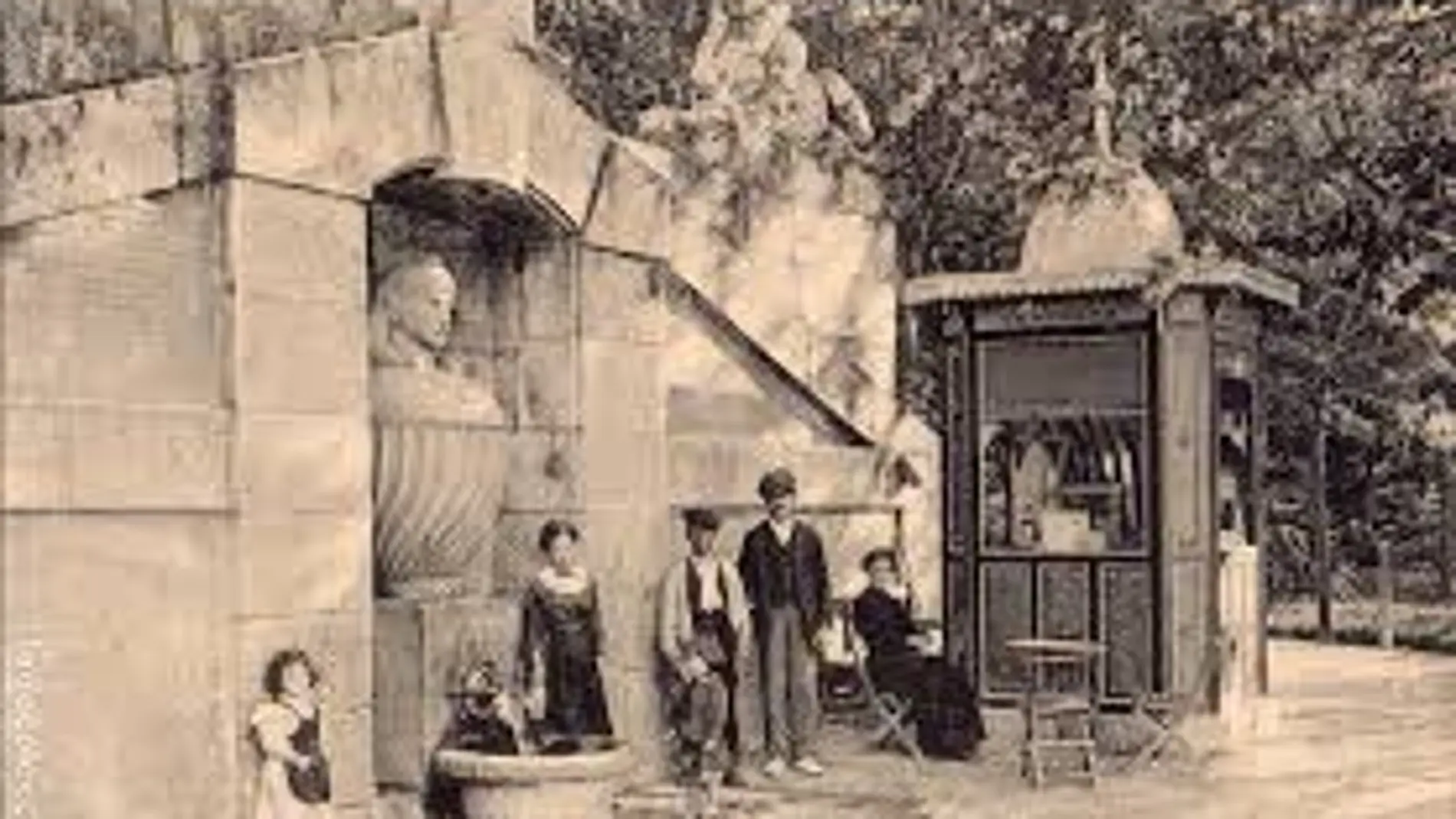 Fuente egipcia de El Retiro