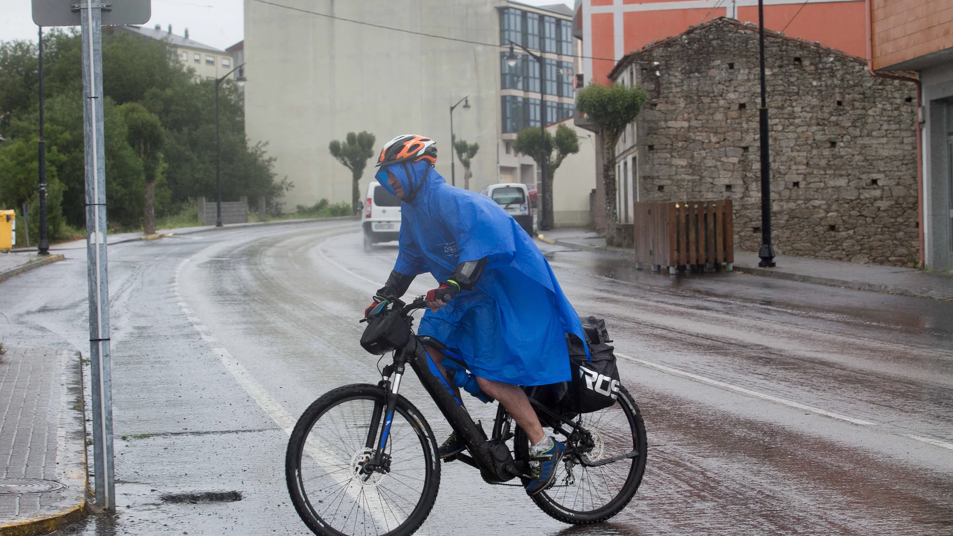 La lluvia será predominante este jueves en numerosos puntos de la Comunidad