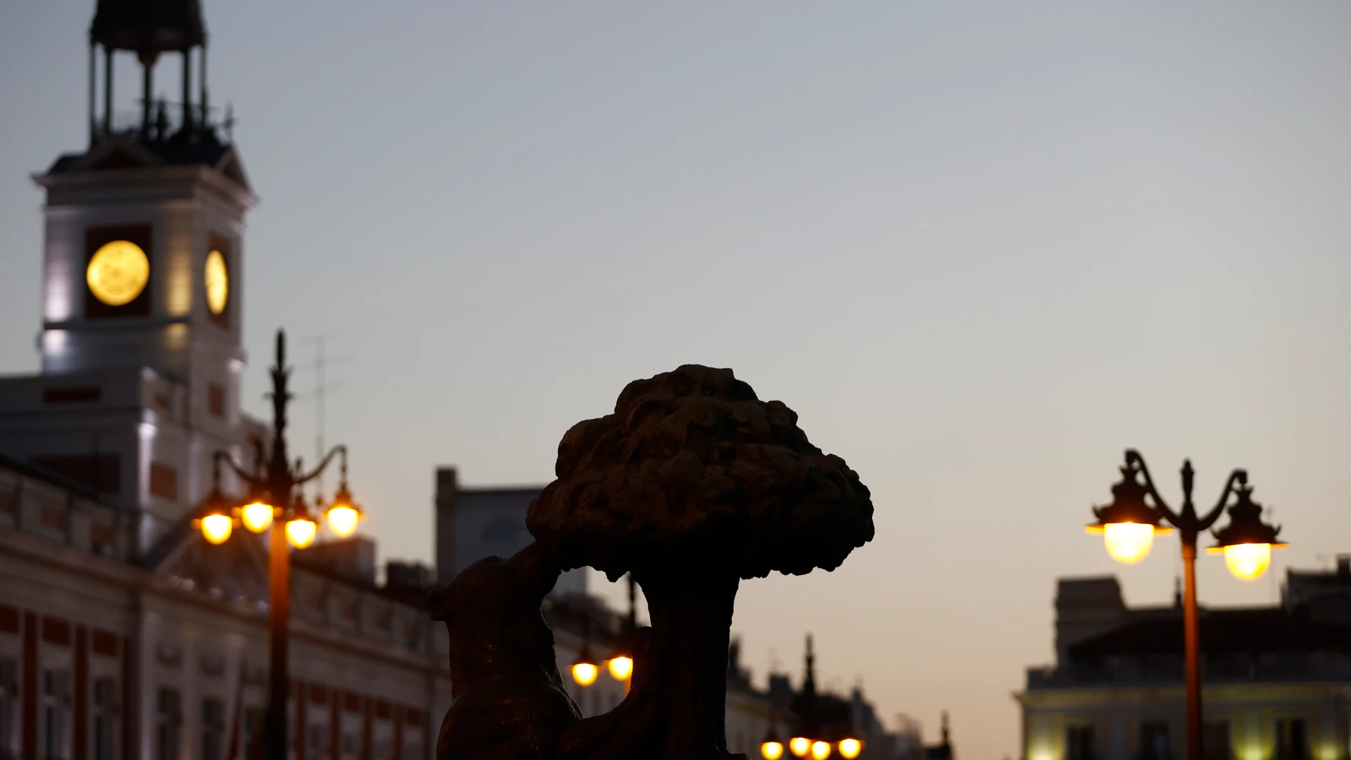 Madrid baja el tono pero sigue el pulso de PSOE y PP por las medidas energéticas del Gobierno