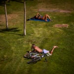 Ambiente en Madrid Rio el día que se ha anunciado un fuerte incremento de temperaturas