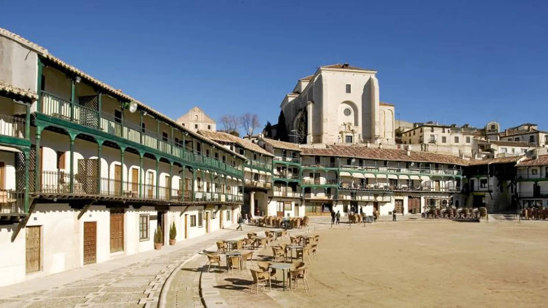 Chinchón, con su inconfundible Plaza Mayor