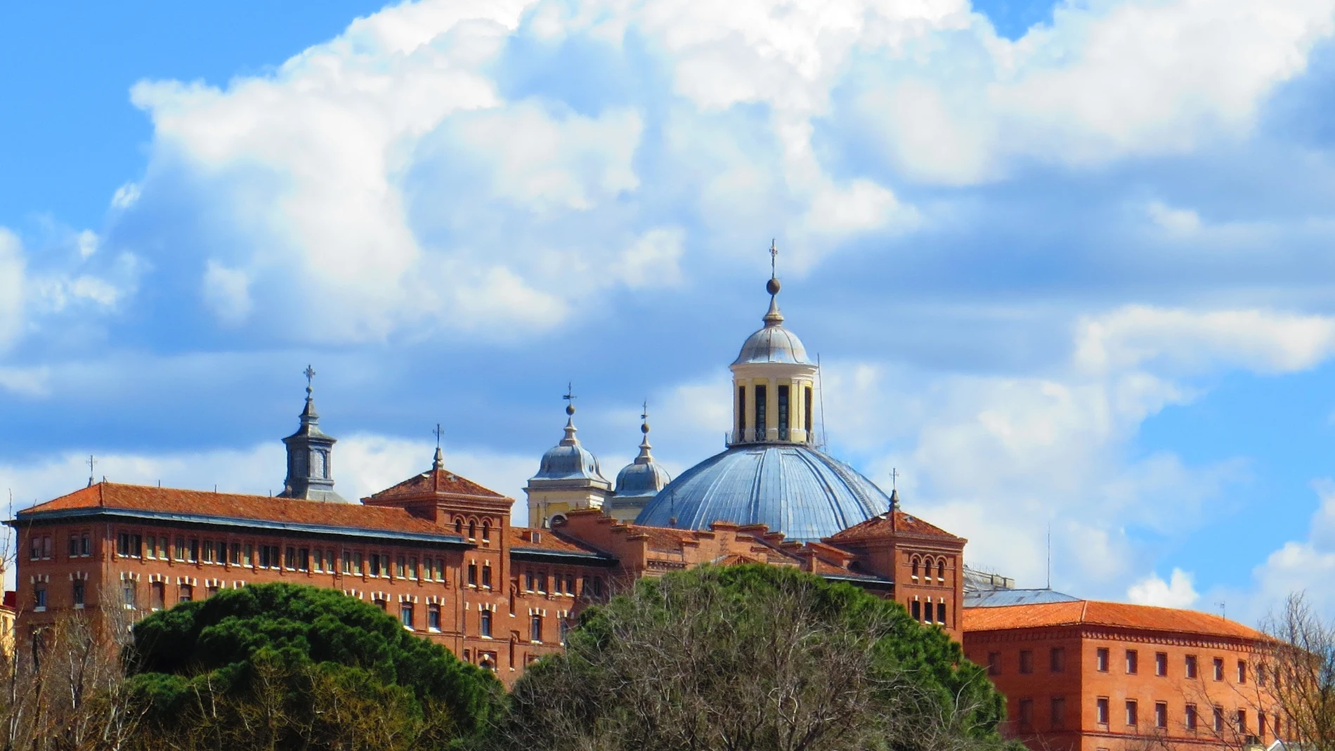 Universidad de San Dámaso en Madrid