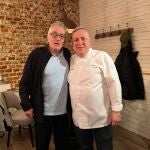 Robert de Niro y José Luis Martínez en Taberna y Media.