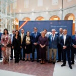 El Consejero de Justicia de la Comunidad de Madrid, Enrique López junto a víctimas del terrorismo en el acto homenaje organizado por la Fundación NEOS