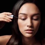 RevitaLash advanced sensitive eyelash conditioner: el primer acondicionador para pestañas para ojos sensibles.