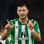 Guido Rodríguez con el Betis.