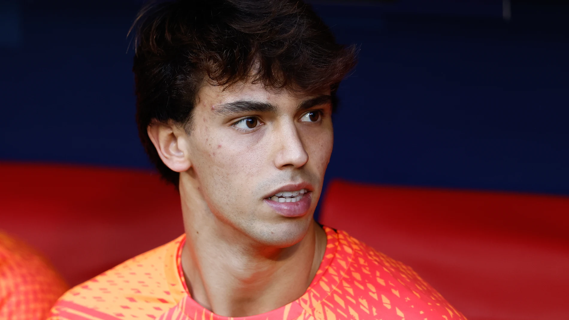 Joao Felix, en el banquillo durante el partido ante el Brujas
