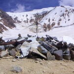 Monumento en el lugar del accidente del avión en los Andes