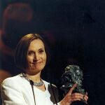 La directora Pilar Miró, en 1996