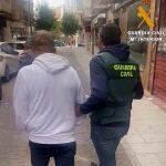 Dos detenidos por hurtos en el interior de vehículos en áreas de descanso y servicio de la AP-6 D de San Rafael y Villacastín (Segovia)