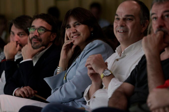 Junts, en plena guerra civil en el Parlament