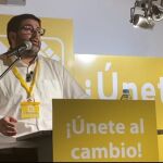 Sánchez Cabrera, durante su intervención en la asamblea de Por Ávila, donde ha sido elegido por unanimidad para repetir como alcalde