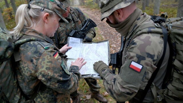 Ejercicios conjuntos celebrados el pasado día 22 entre los ejércitos de Polonia y Alemania en Torgelow