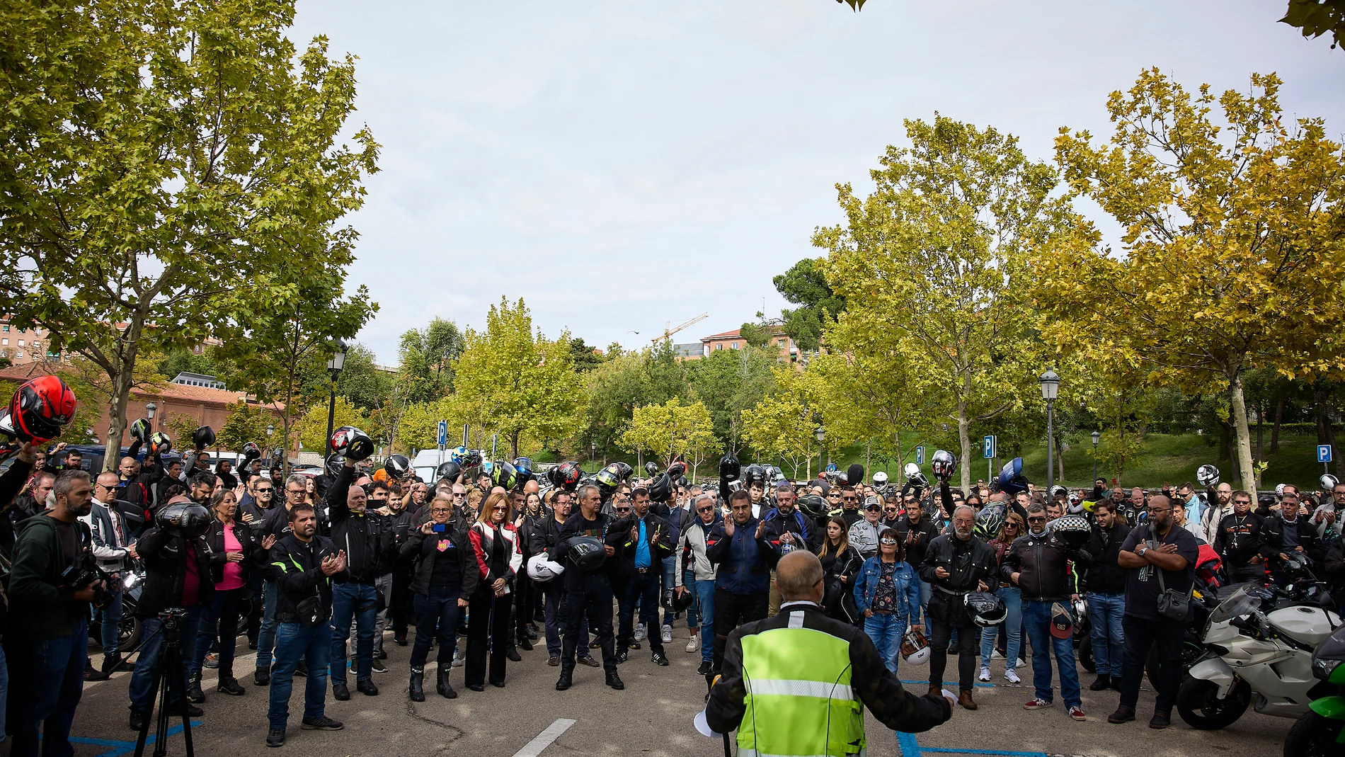 Cientos de motoristas se han concentrado en Madrid para reclamar más medidas de seguridad y movilidad