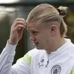 Así hace Erling Haaland para dormir bien