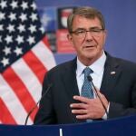 El ex secretario de Defensa estadounidense Ashton Carter murió el lunes de un ataque al corazón