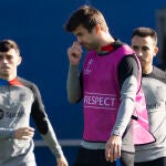 Gerard Piqué, en el último entrenamiento del Barcelona antes de recibir al Bayern Múnich