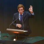 José Luis Martínez-Almeida durante su intervención en el Pleno del Ayuntamiento de Madrid que ha reprobado a Pablo Iglesias.
