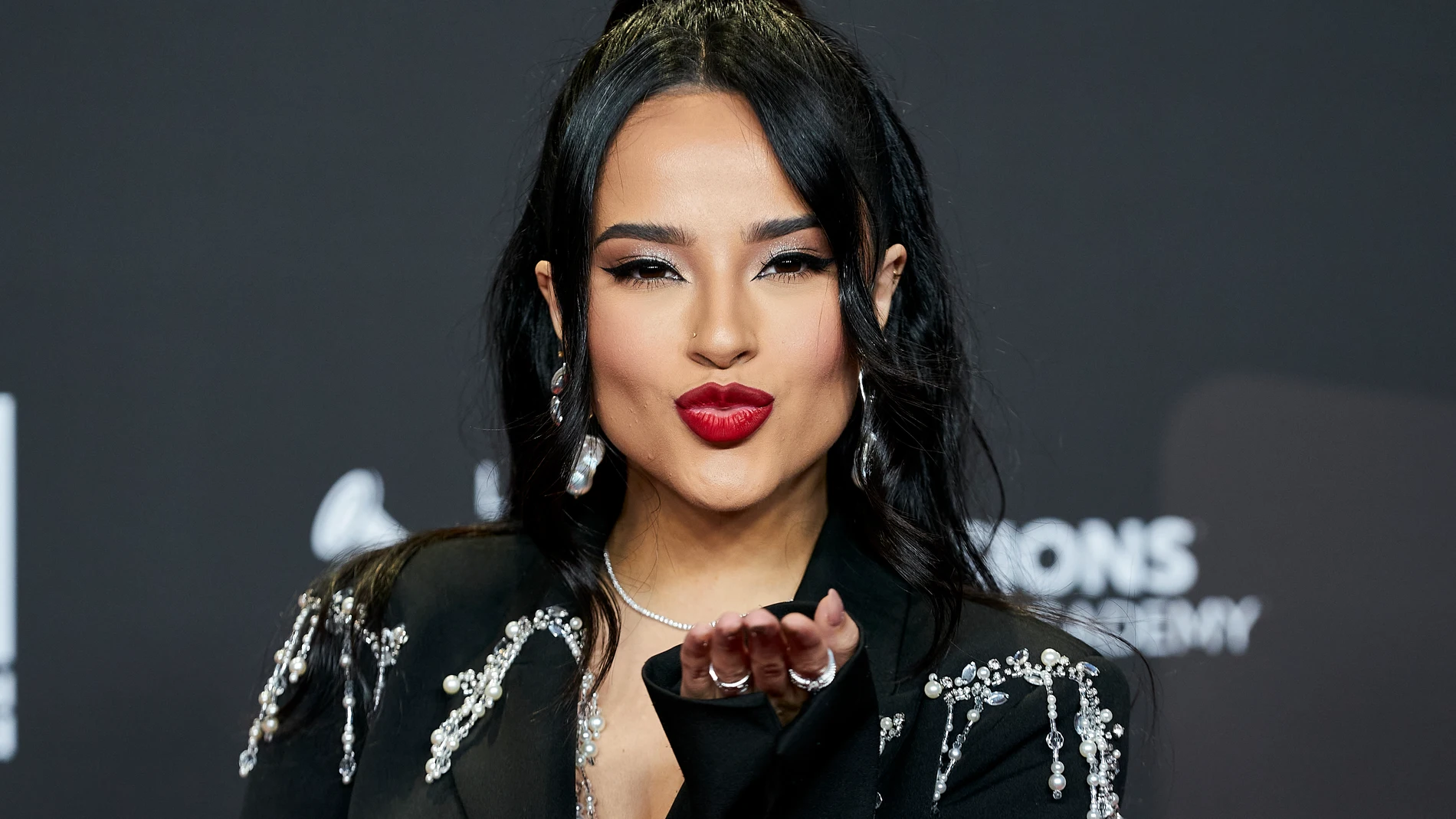 Becky G, posa en el photocall del concierto acústico de los Latin Grammy para homenajear a los artistas nominados este año a los Latin GRAMMY en la Plaza de Toros de las Ventas.