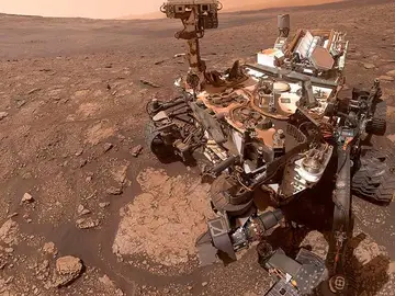 El Rover Curiosity fotografía un ovni en Marte El Rover Curiosity fotografía un ovni en Marte