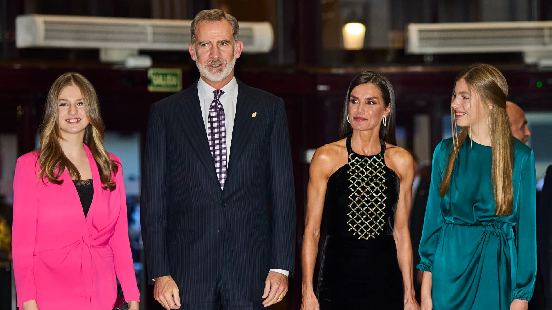 Los Reyes don Felipe y doña Letizia, con la presencia de la Princesa de Asturias y la Infanta Sofía, presiden este jueves en Oviedo el XXX Concierto Premios Princesa de Asturias, en el que la cantaora Carmen Linares y la bailaora María Pagés, Premio Princesa de Asturias de las Artes 2022, comparten escenario veinticinco años después de su última actuación juntas.