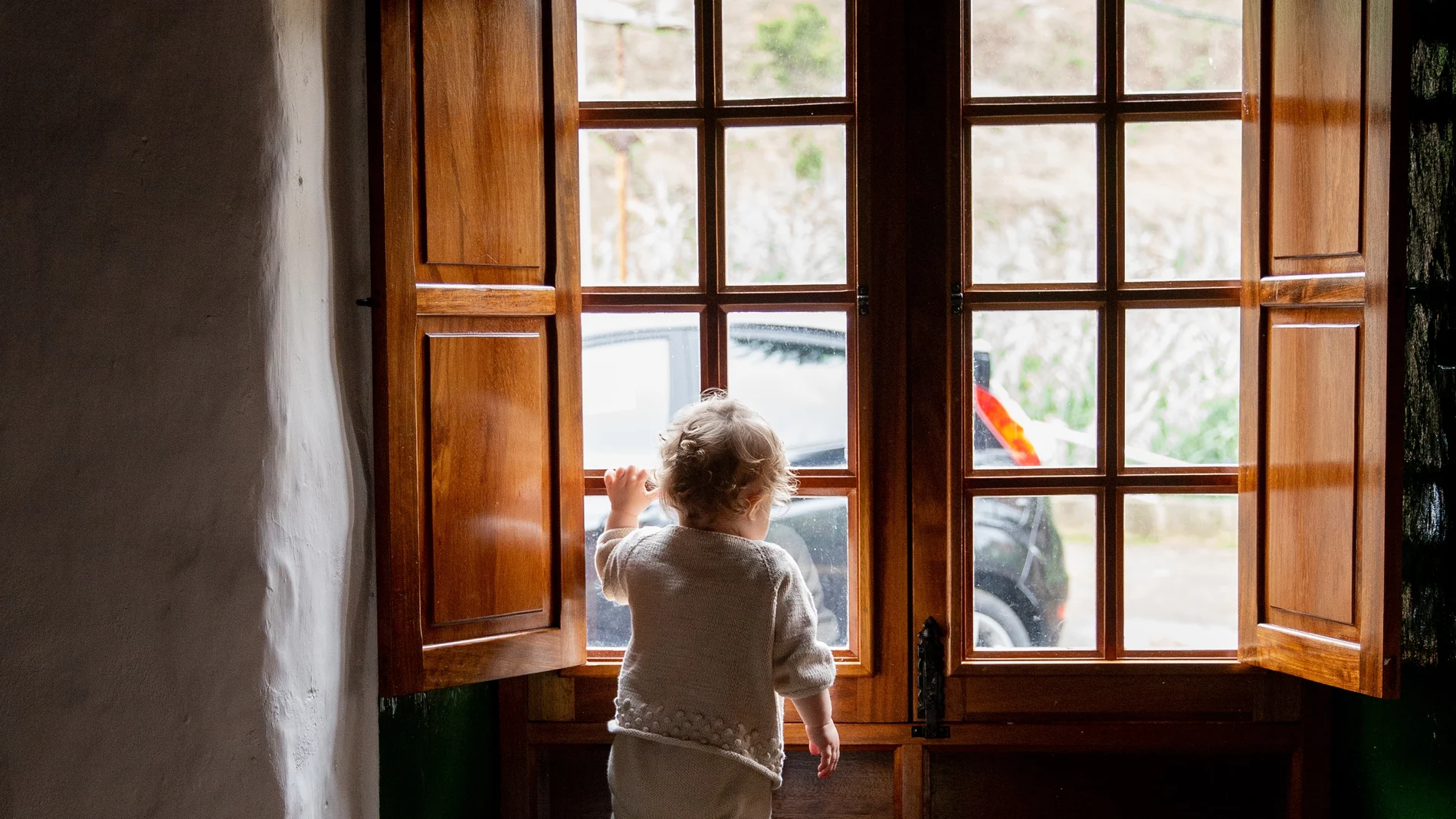 Niño solo en casa | Fuente: Pexels / Tatiana Syrikova