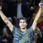 Carlos Alcaraz ya está en los octavos de final de París-Berçy