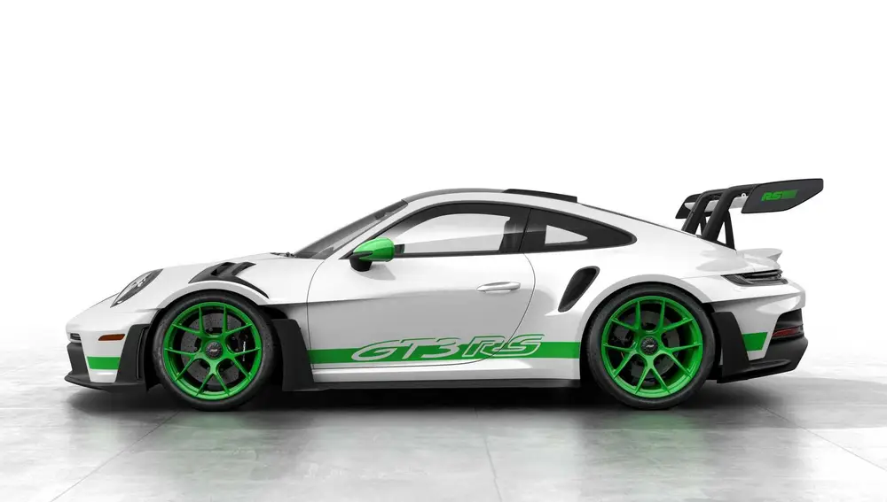 El Porsche 911 GT3 RS Tribute to Carrera RS debuta con aspecto retro.