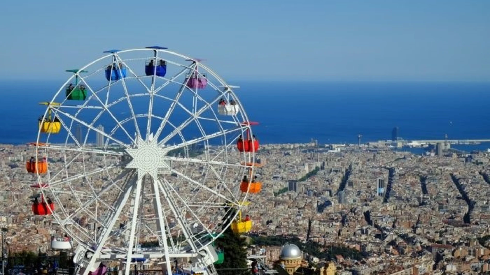 El parque de atracciones Tibidabo de Barcelona