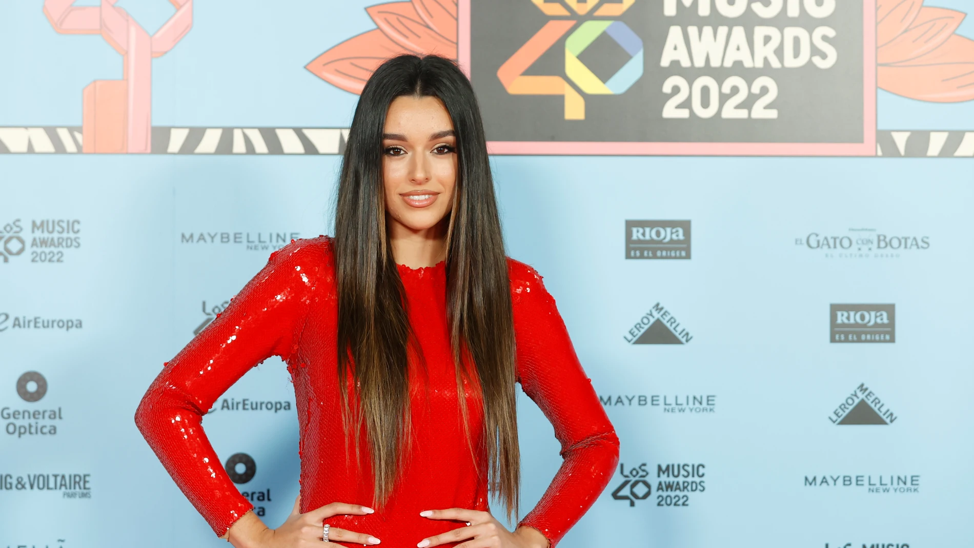 MADRID, 04/11/2022.- La influencer Marta Díaz posa para los fotógrafos a su llegada a la gala de Los40 Music Awards, este viernes en el Wizink Center en Madrid. EFE/ Mariscal