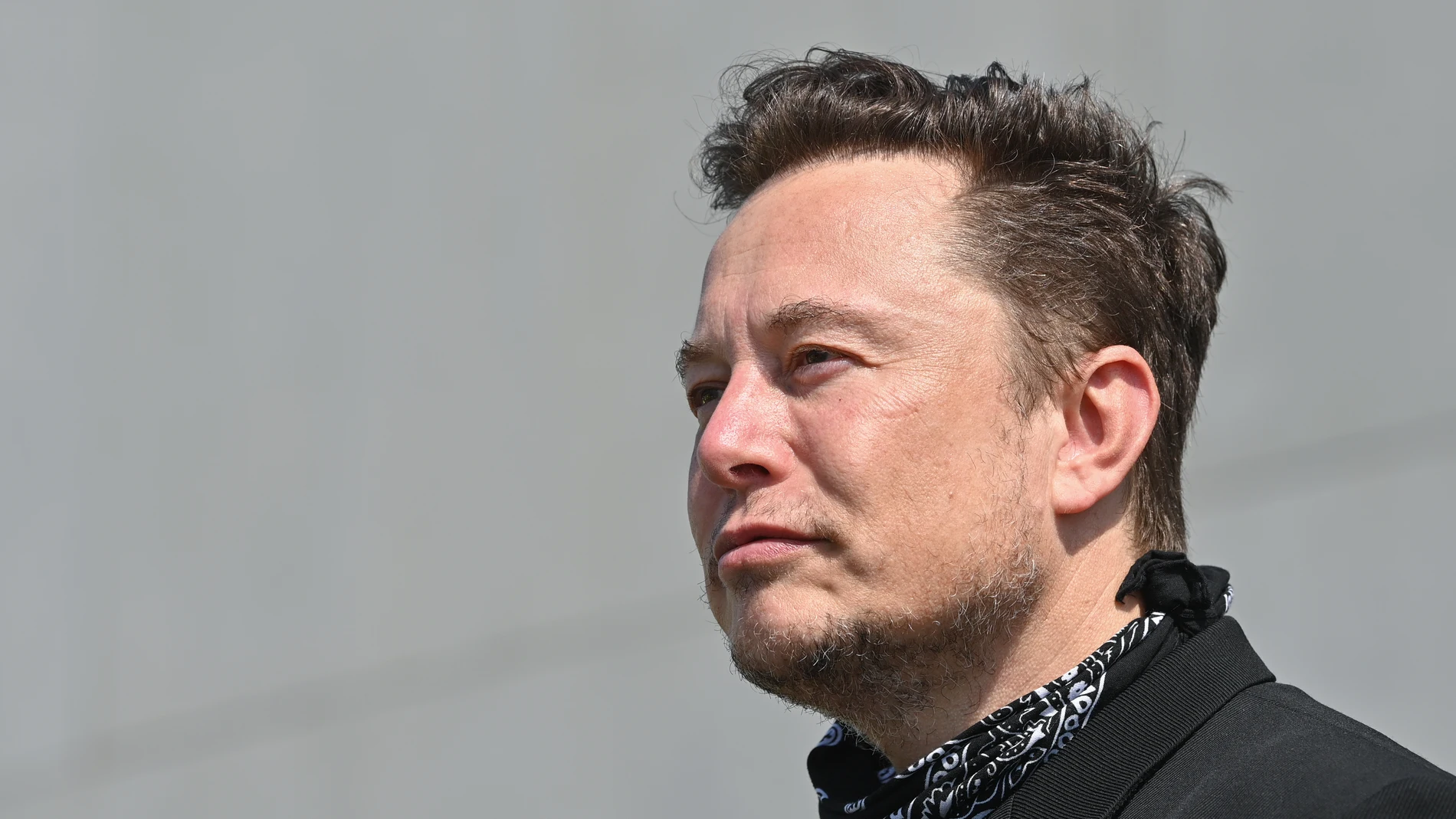 Elon Musk alerta del peligro que acecha de una tercera guerra mundial si no se controla avance inteligencia artificial