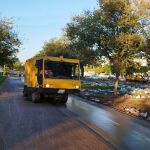 Los operarios de Lipasam han empezado a recoger la basura este lunes a primera hora