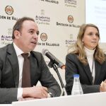 El vicepresidente de la Diputación de Valladolid, Víctor Alonso, y la presidenta de la CEOE Valladolid, Ángela de Miguel, participan en un encuentro empresarial